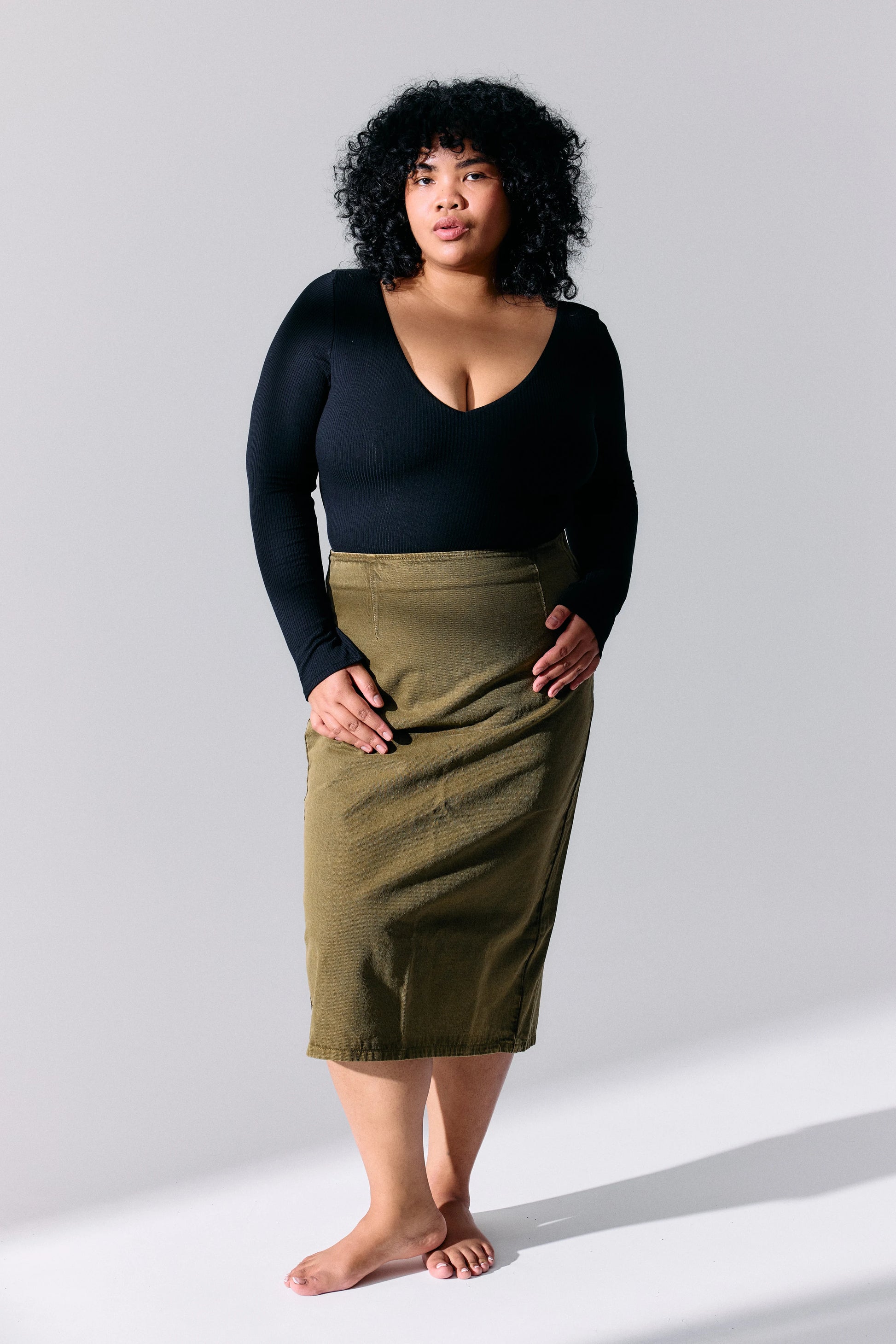 Body Céline noir Maline Bodywear, porté en look complet, collection Seconde Nature